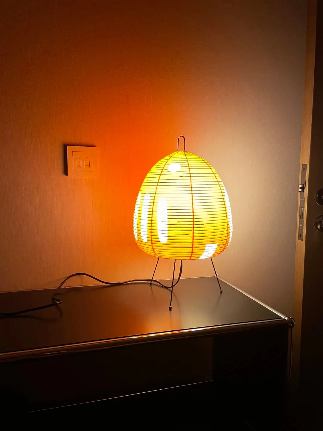 Akari 1A Series Table Lamp, Noguchi Lamp