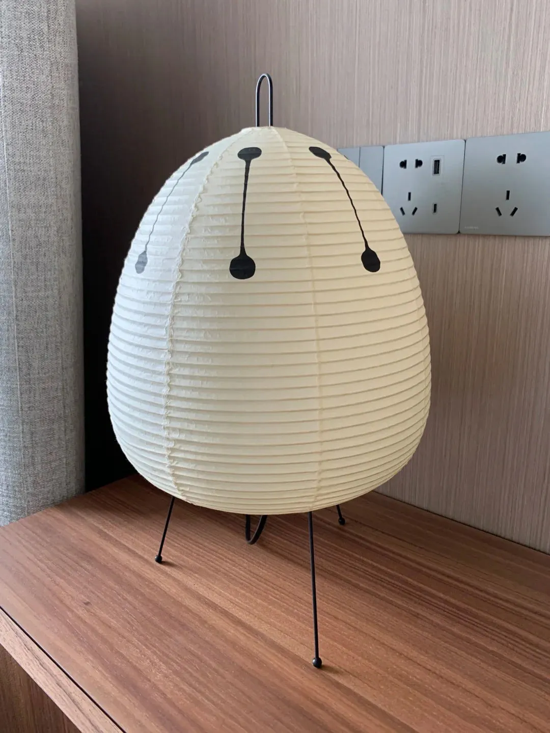 Akari 1A Series Table Lamp, Noguchi Lamp