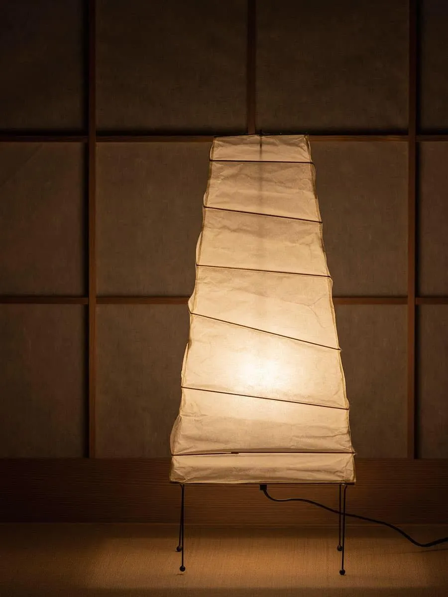 Akari 4N Table Lamp