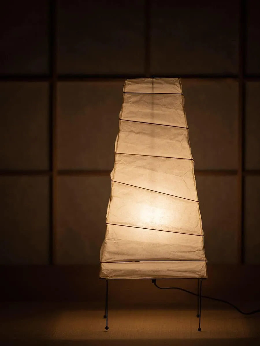 Akari 4N Table Lamp