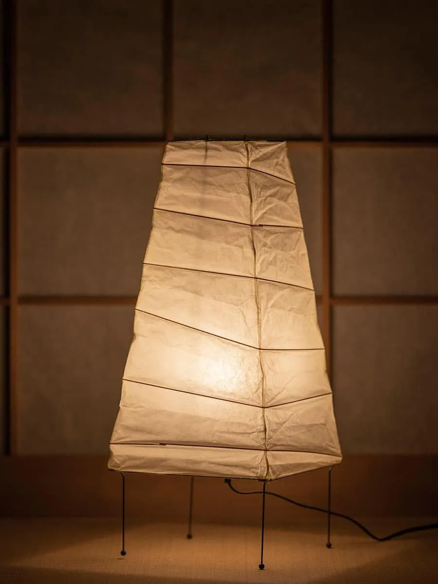 Akari 4N Table Lamp